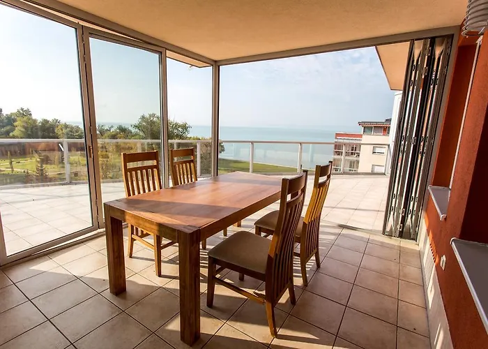 Luxury Apartment Hotel Siófok